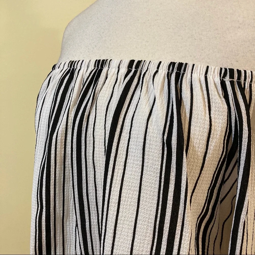 Striped Long Flared Sleeve Off Shoulder Cropped Blouse - Picture 4 of 6